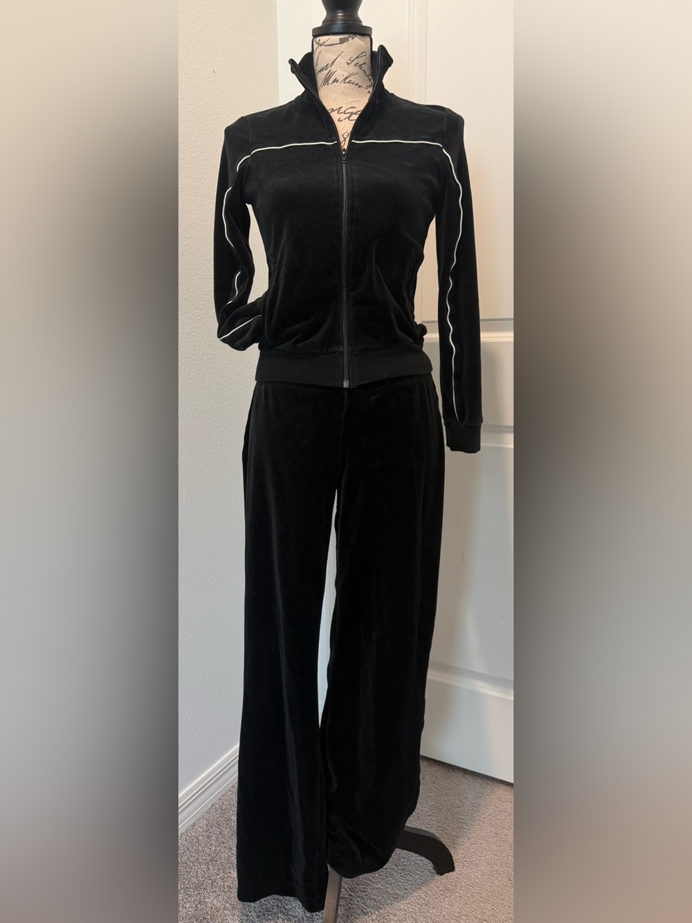 Vintage Old Navy Women’s Black Velour Track Pants - Bottoms Only